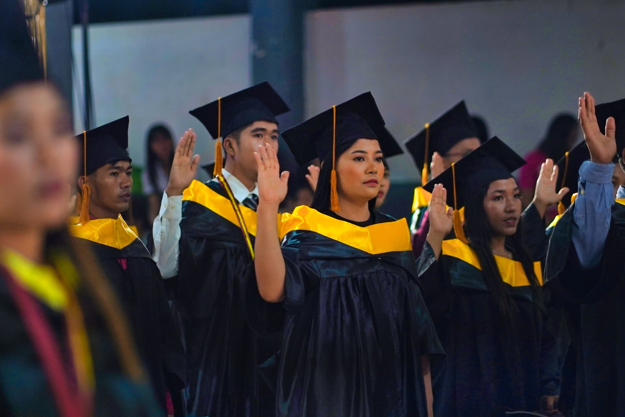 GRAD-AT-CALAYAN-PHOTOSET photo 5